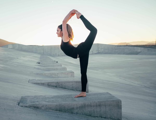 Comment débuter le yoga à la maison ?